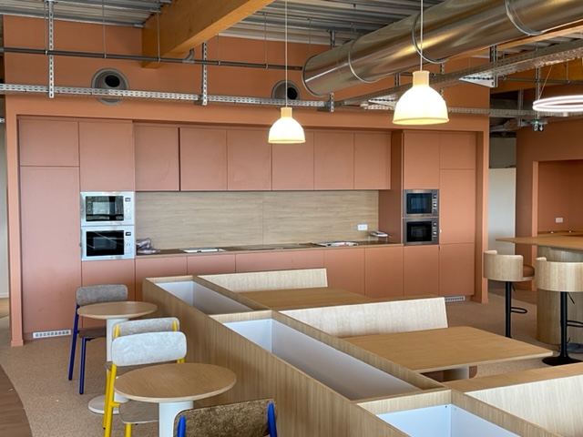 Aménagement des espaces bureaux du Campus Unikalo