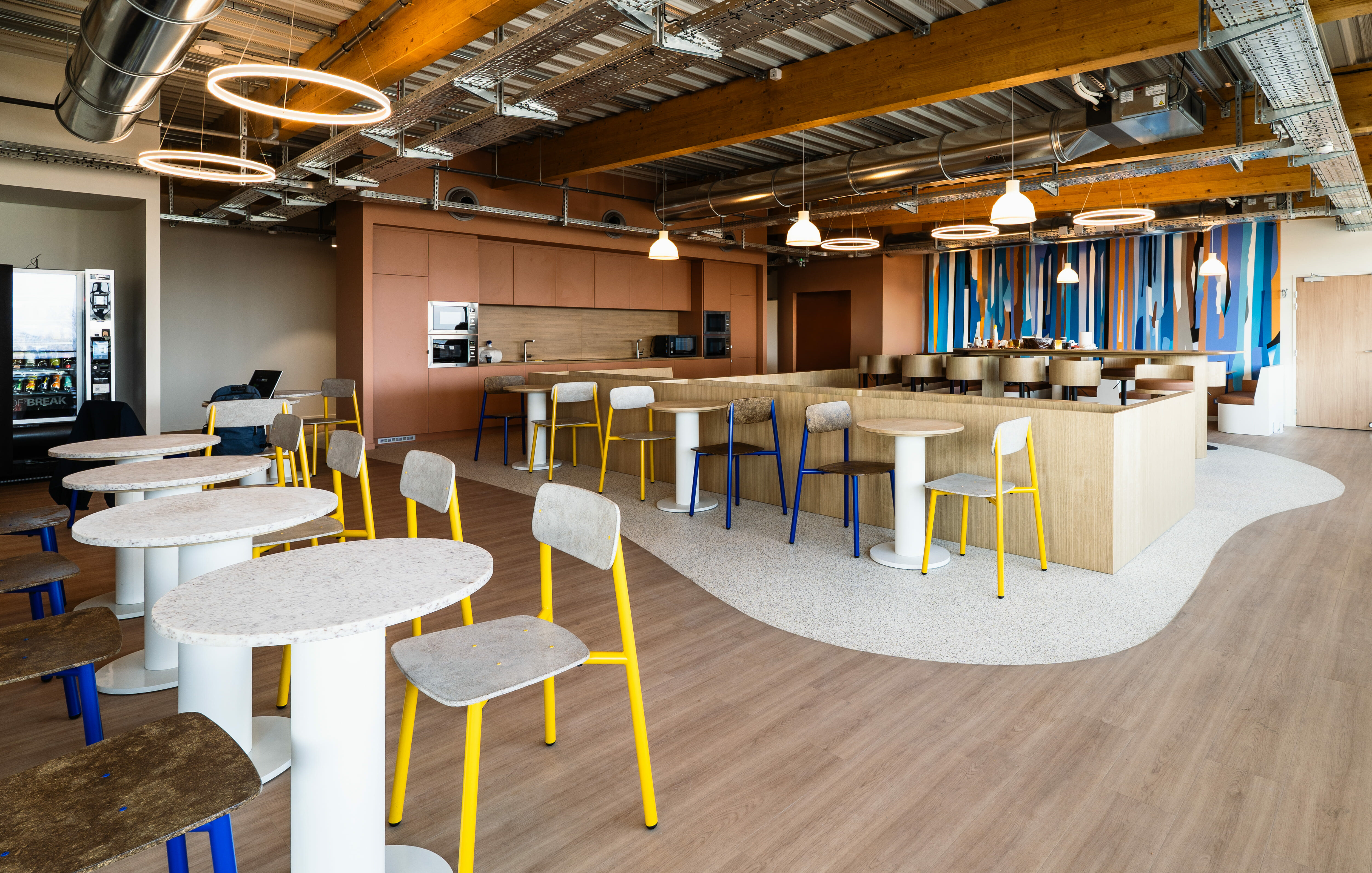Aménagement des espaces bureaux du Campus Unikalo